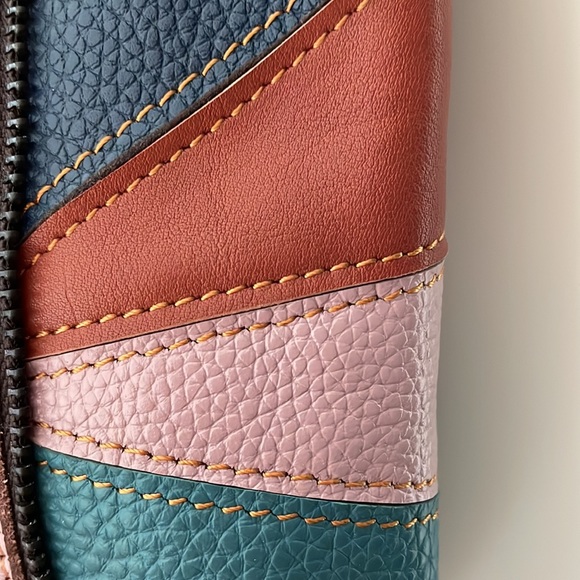 Amerileather tote bag with skull detail - Picture 5 of 9